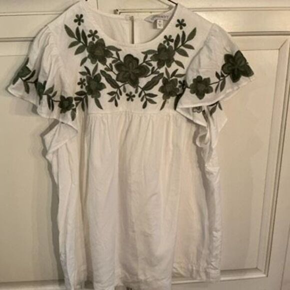Crown & Ivy Flutter Sleeve Embroidered Top Sz M Lined Boho Babydoll - Picture 3 of 12